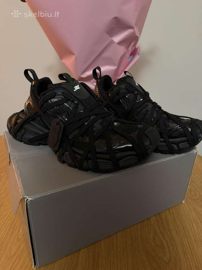 Balenciaga 3xl kedai