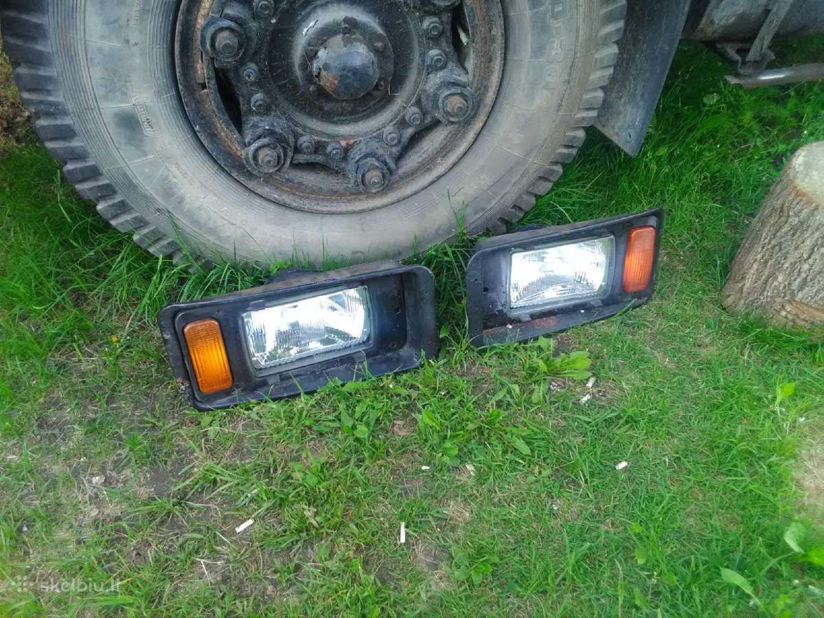 Maz pilni žibintai