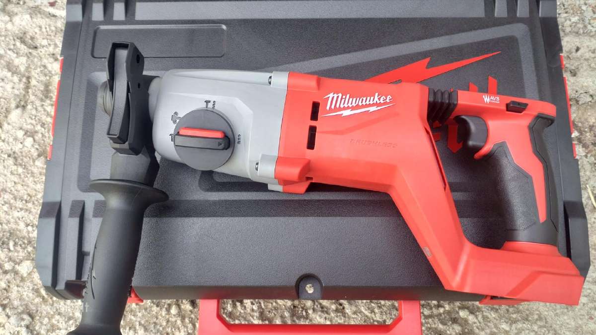 Milwaukee perforatorius M18 Blhacd26