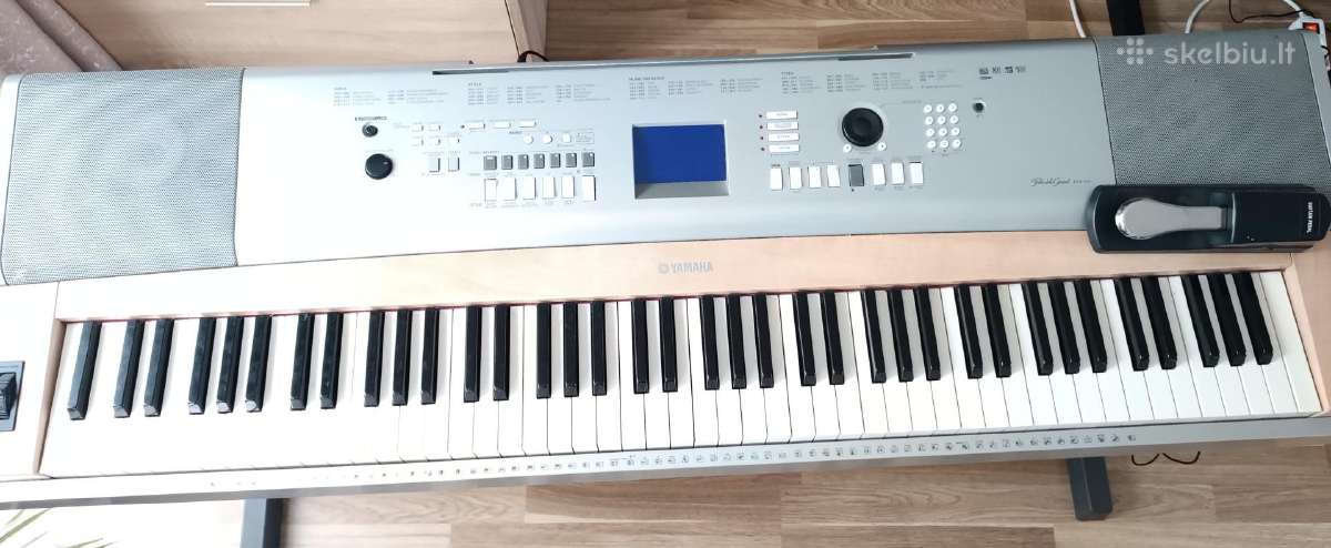 Parduodu elektrinį pianiną