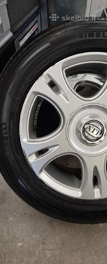 VW Touareg ratlankiai su padangomis - nuotraukos Nr. 8