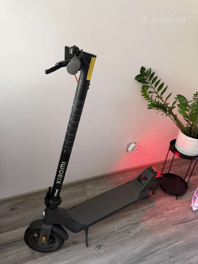 Parduodu Xiaomi paspirtuką kaina 180€ - nuotraukos Nr. 4