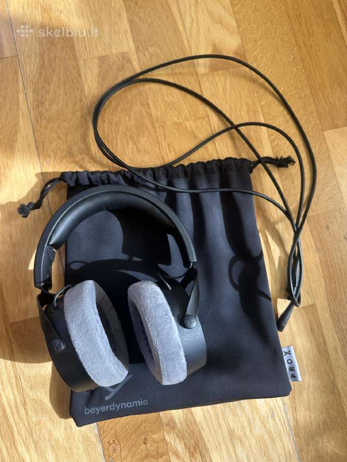 Beyerdynamic DT Pro X ausinės ir Roland A-300 Pro