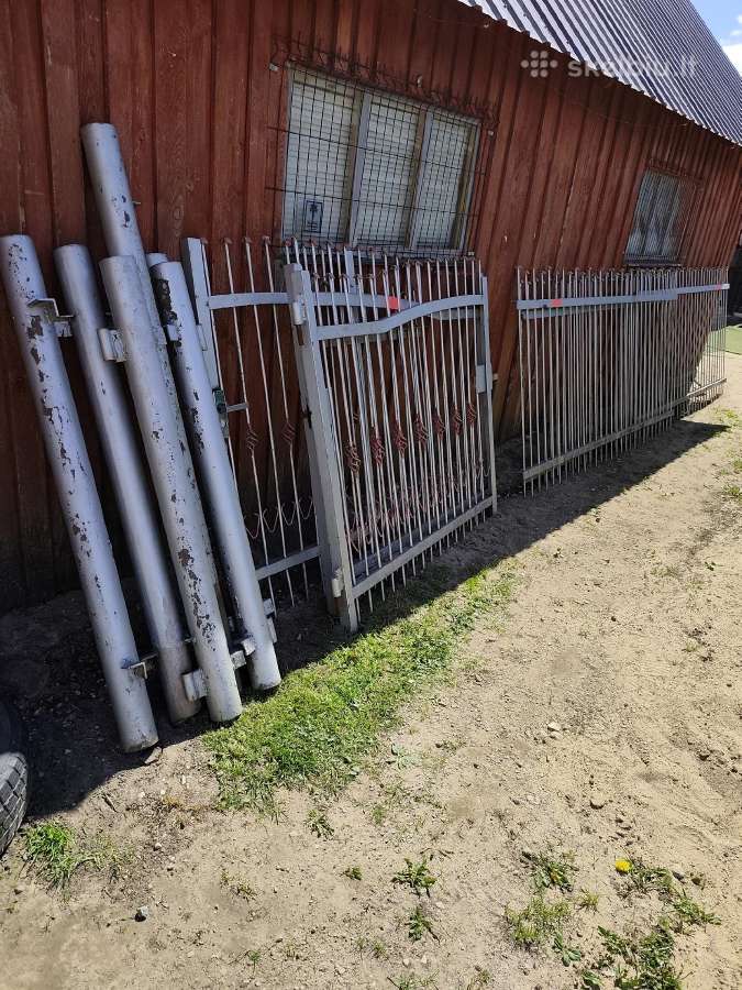 Parduodama metalinė tvora su vartais - nuotraukos Nr. 6
