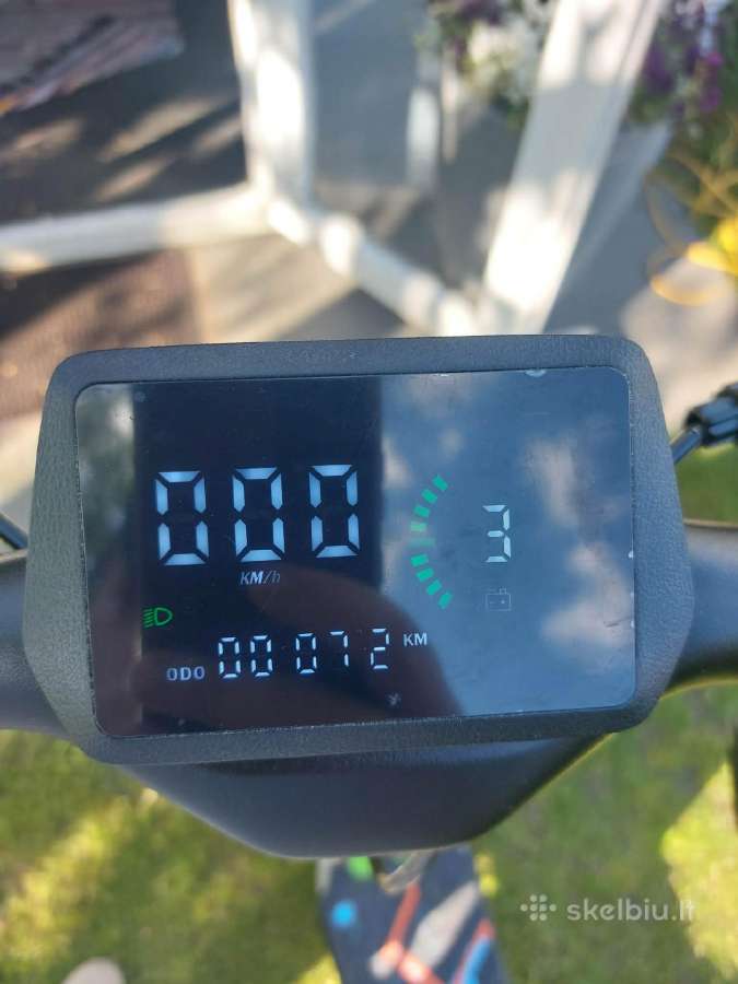 Kukirni A1 elektrinis paspirtukas