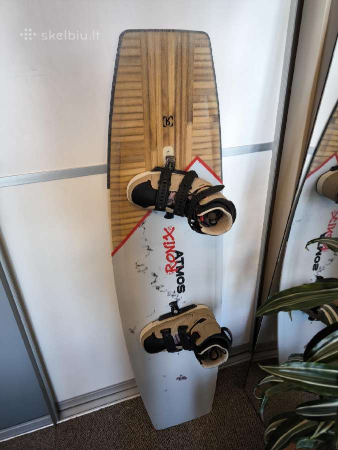 Ronix Atmos 153 cm slingshot batai 43/44 dydis