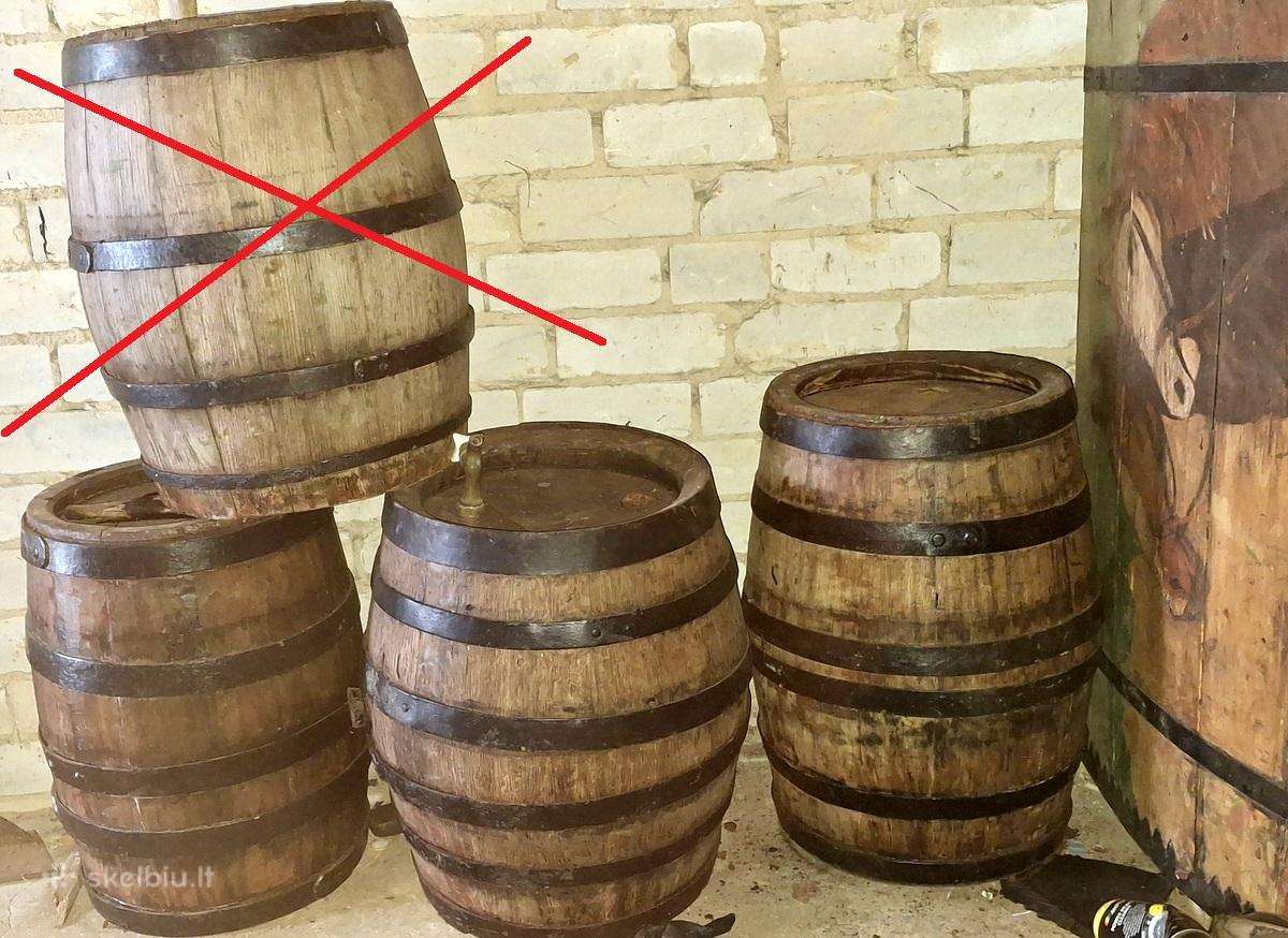 Senovinės Ąžuolinės Bačkos statinės, kibirai