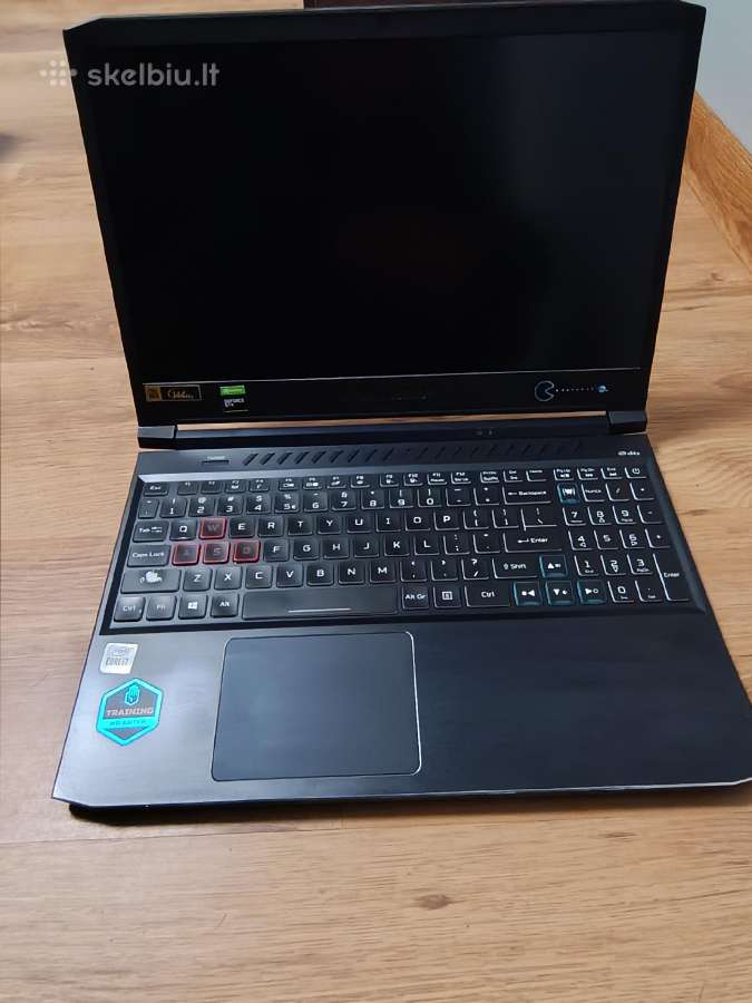 Predator Helios 300
