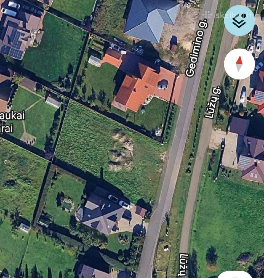 Parduodamas sklypas labai geroje vietoje