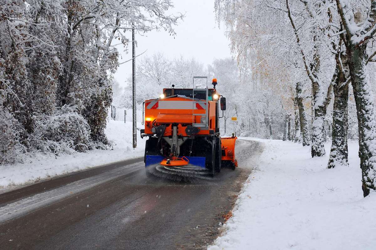 Sniego valymas, išvežimas, teritorijų barstymas - nuotraukos Nr. 14