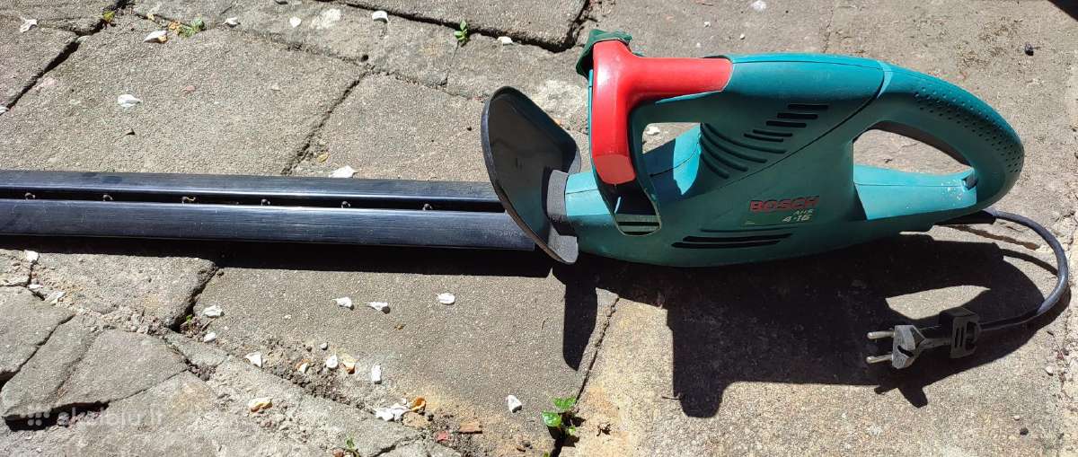 Parduodu elektrinę krūmapjovę , Bosch,