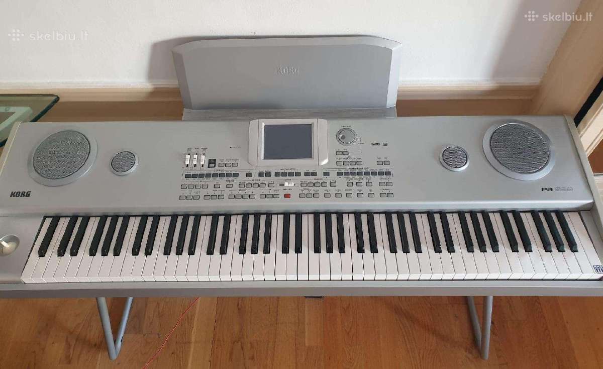 Elektroninis pianinas/sintezatorius Korg588