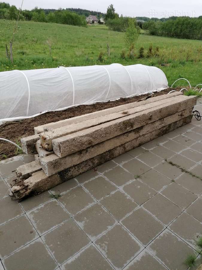 Gelzbetonio stulpai