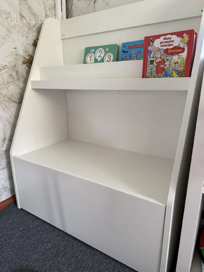 Ikea bergig lentyna