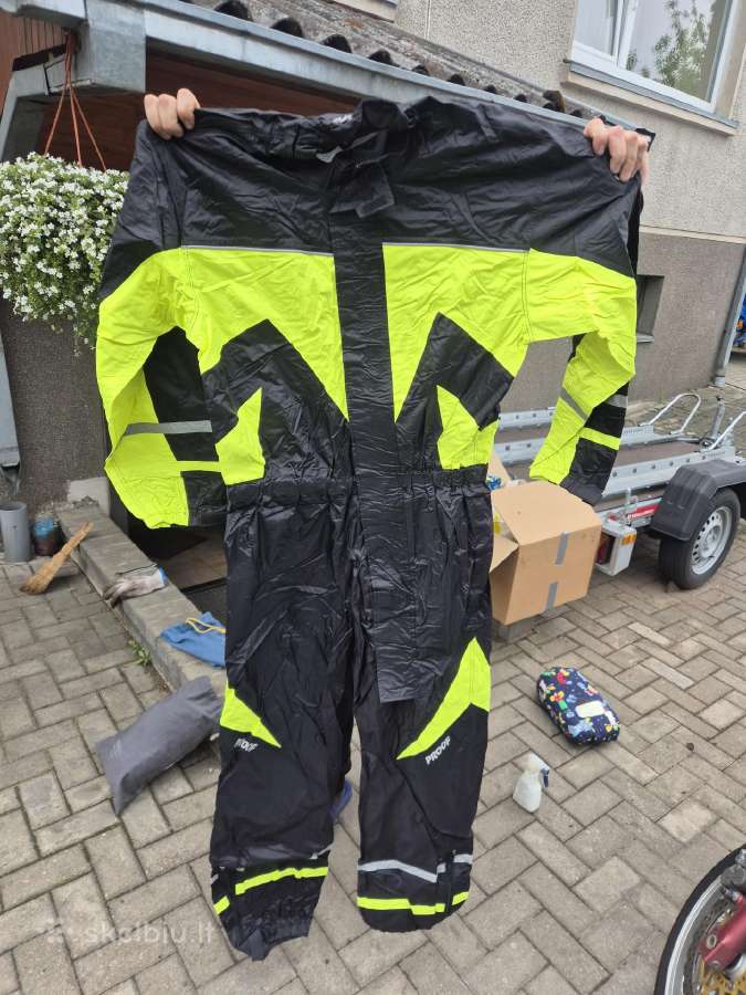 Motociklo apranga nuo lietaus