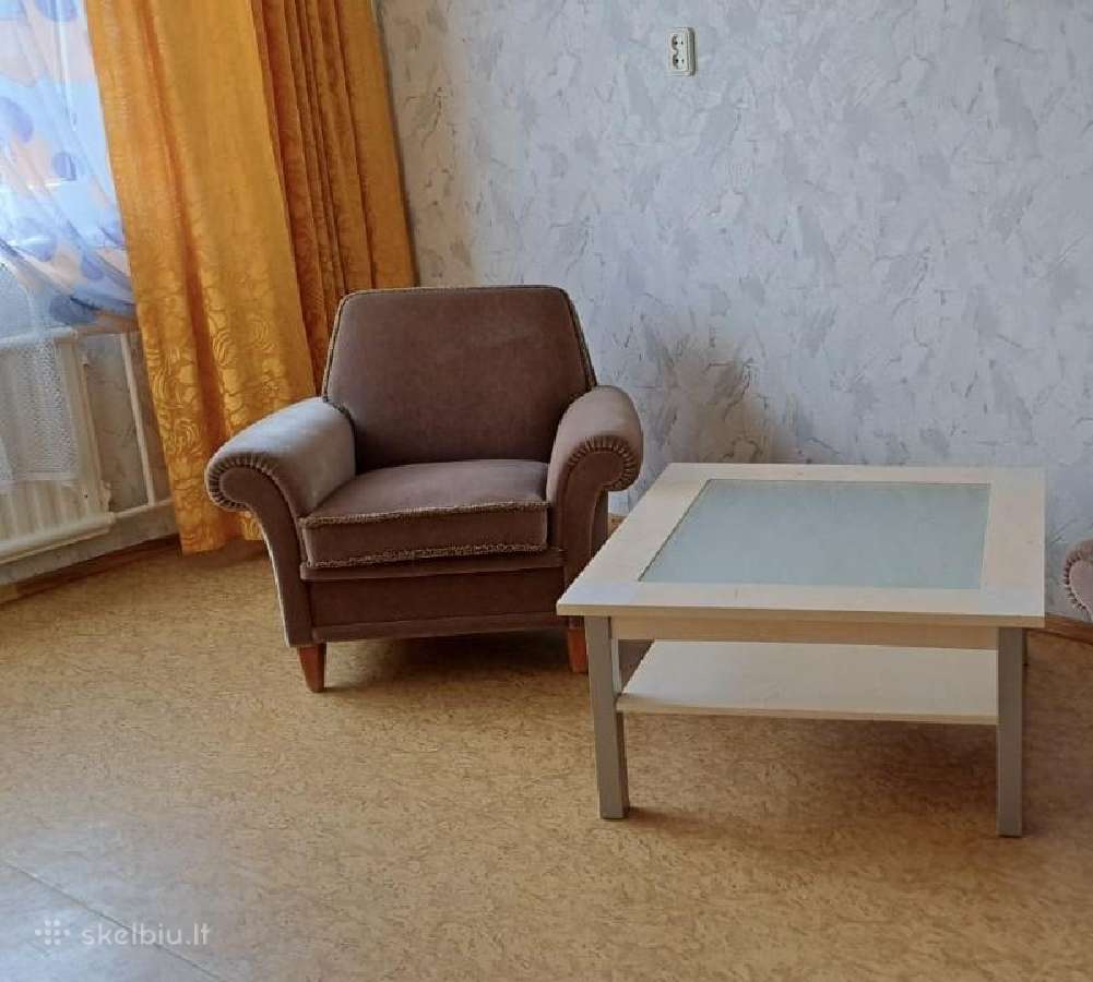 Elegantiška fotelis + staliukas