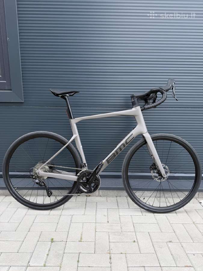 BMC Roadmachine Three