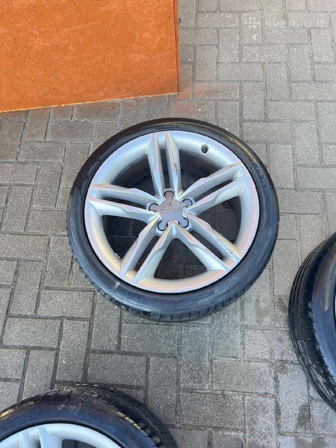 Originalūs R19 Audi S-line ratlankiai