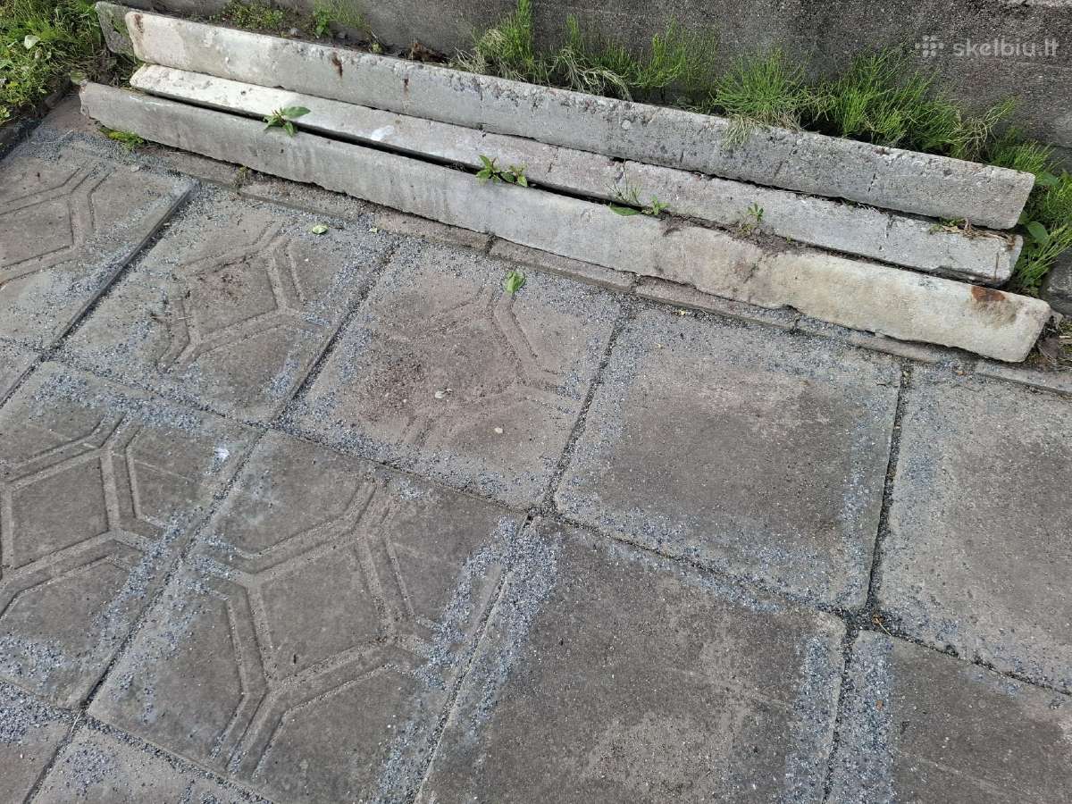 Dovanoju betoninius stulpelius