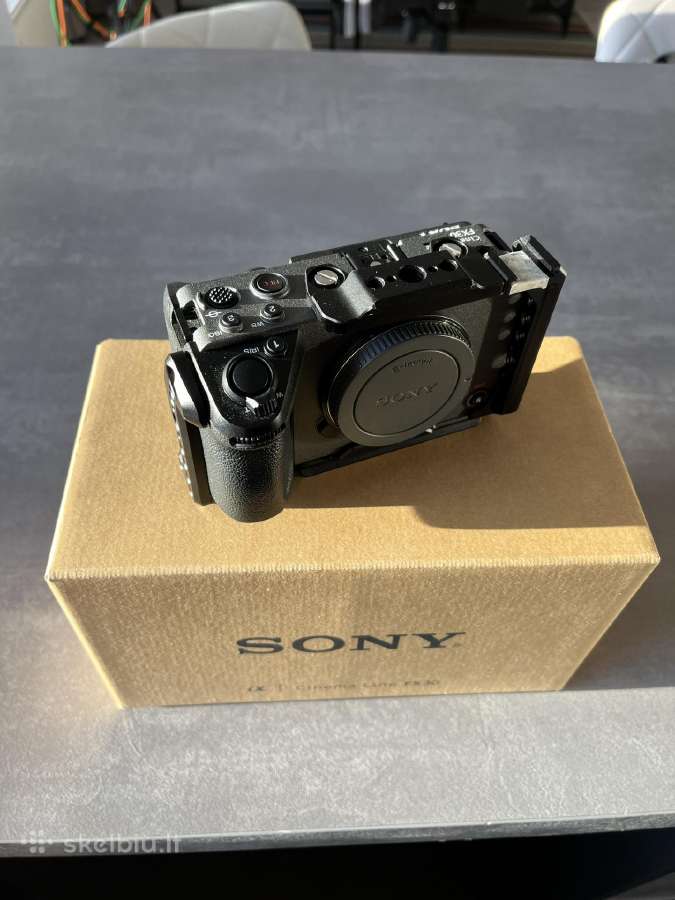 Sony Fx30 + cage