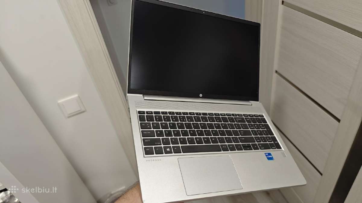 Hp Probook 450 G8 i5-1135g7/8gb/250gb SSD
