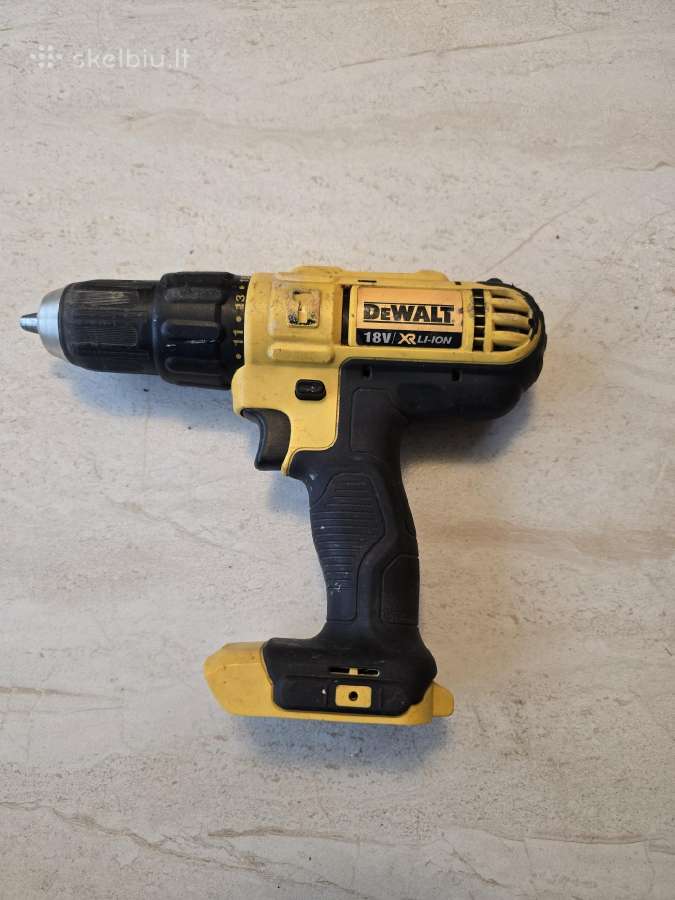 Dewalt dcd776
