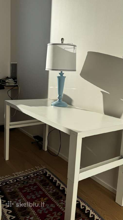 Ikea Pahl darbo stalas