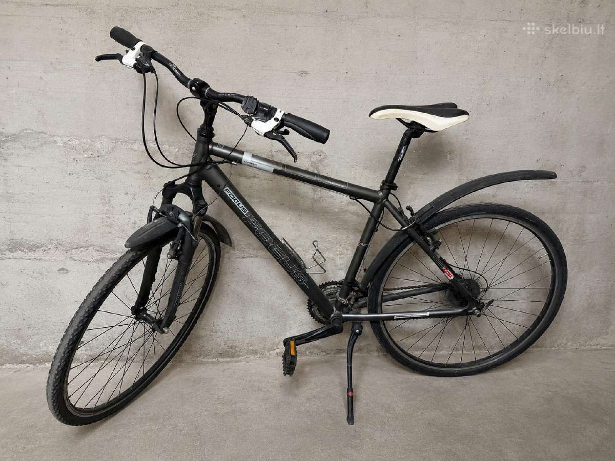 Focus Cross Series hibridinis dviratis 28"