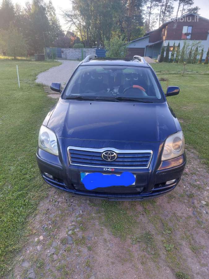 Parduodu Toyota avensis t25 2003m.