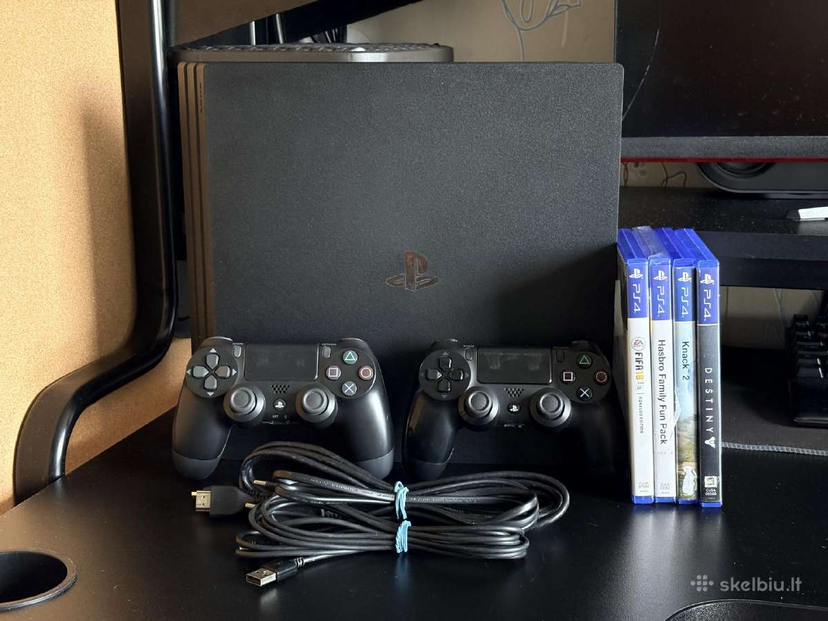Sony Playstation 4 Pro, 1 TB Cuh-7216b su priedais