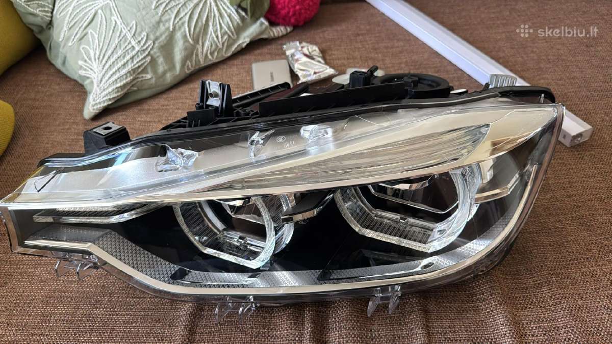 Bmw F30 Lci LED žibintas k.p