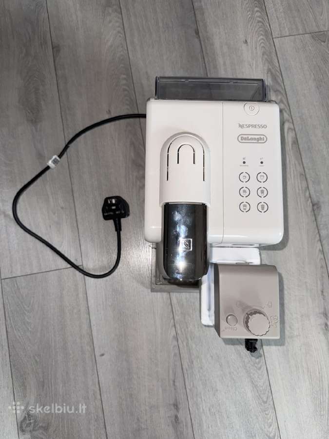 Nespresso Lattissima Touch kavos aparatai