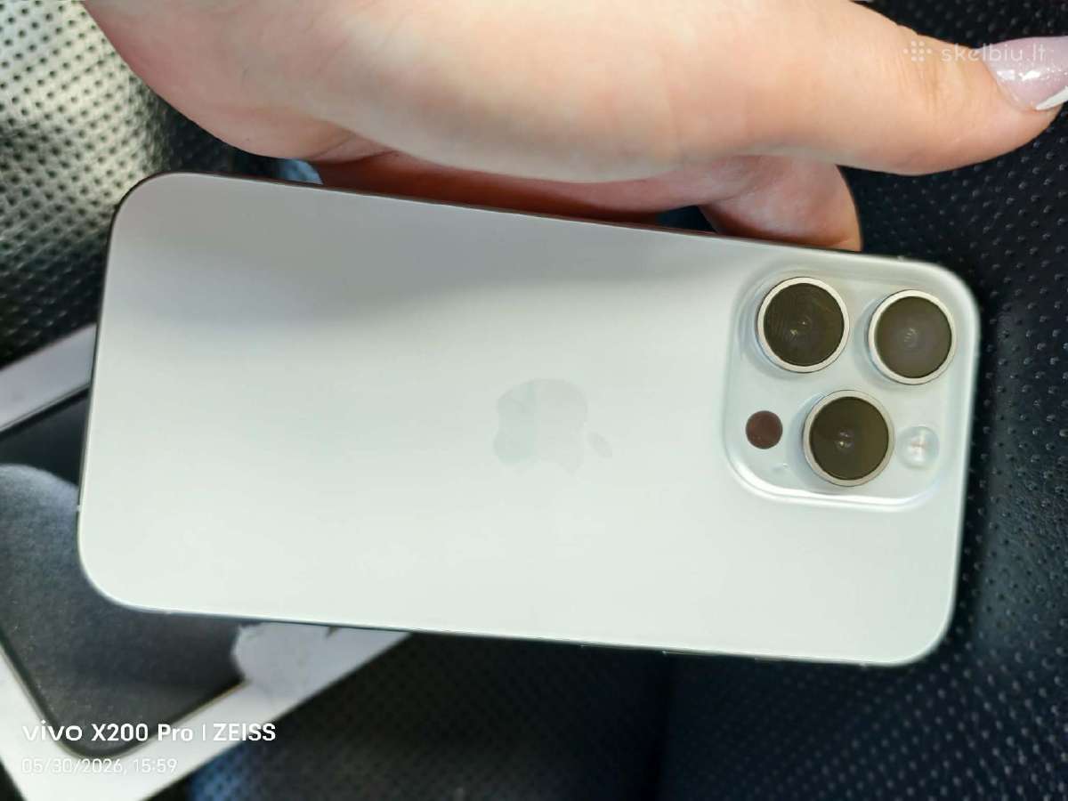 iPhone 15 pro 256gb