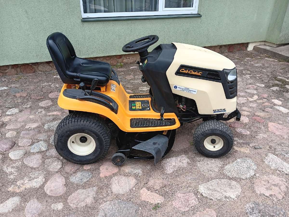 Sodo traktoriukas Cub Cadet - nuotraukos Nr. 5