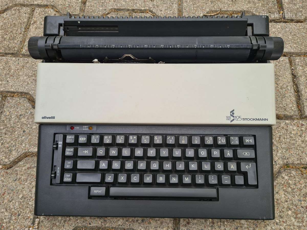 Elektrinė rašomoji mašinėlė "Olivetti Et Personal"