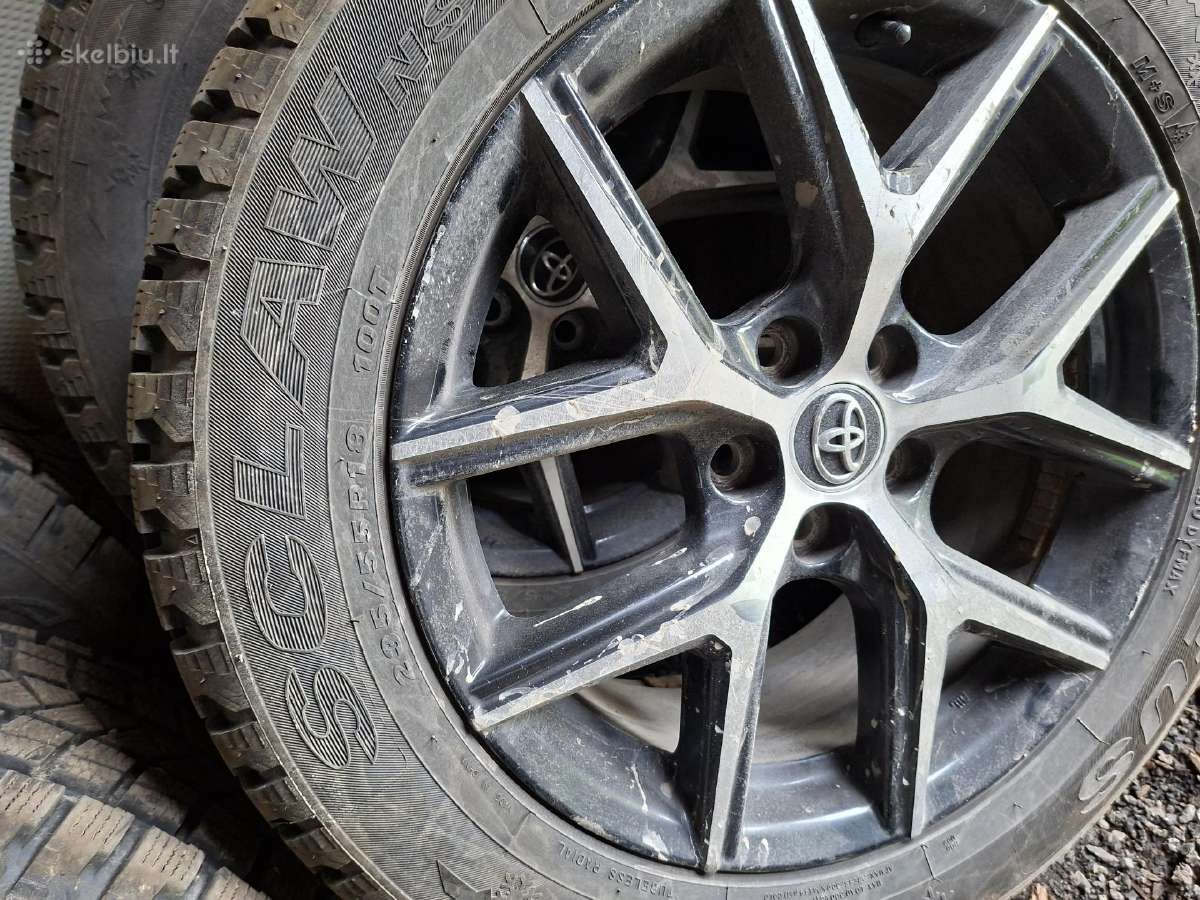 Parduodu R18 padangas su ratlankiais