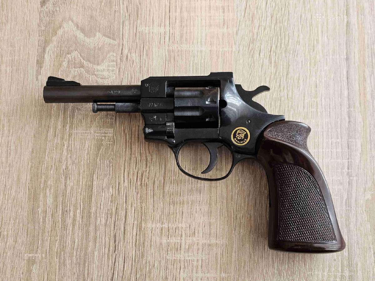Revolveris Arminius Hw5 22lr