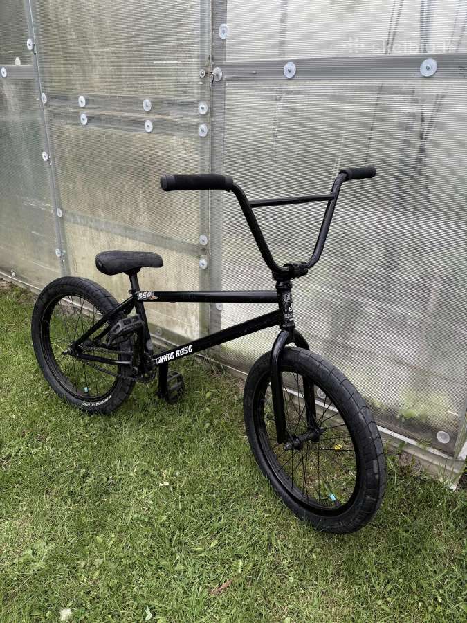 Parduodu savo mažai naudota dviratį BMX.