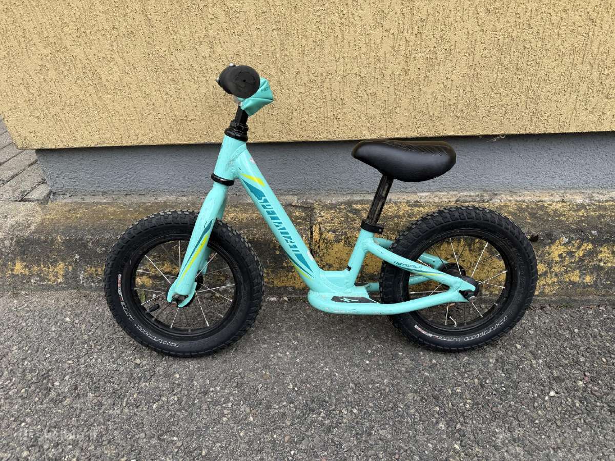 Specialized balansinis dviratis
