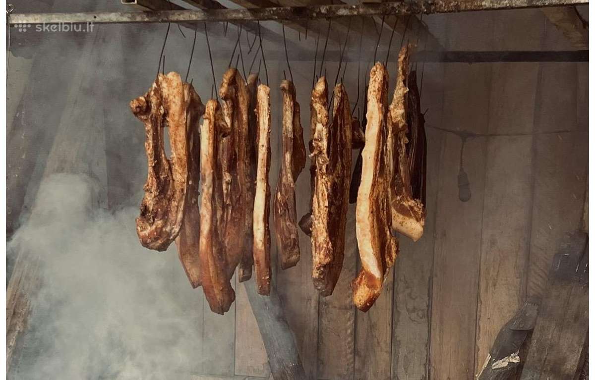 Kaimiški rūkyti lašiniai