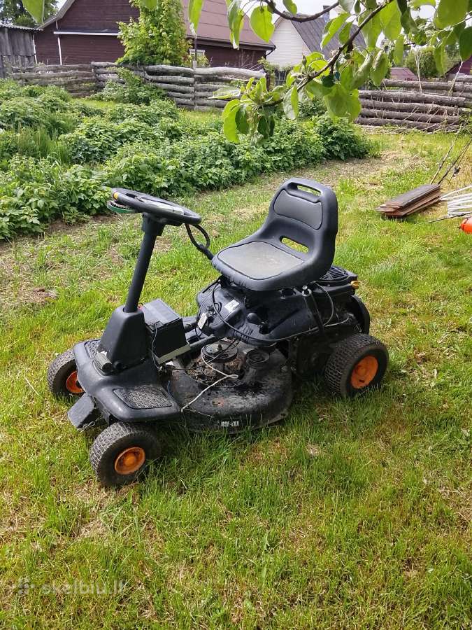 Parduodu traktoriuka dalims