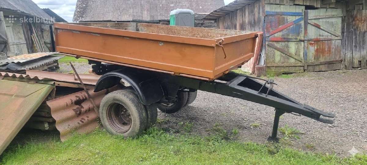 Savivartę priekabą labai geros buklės.
