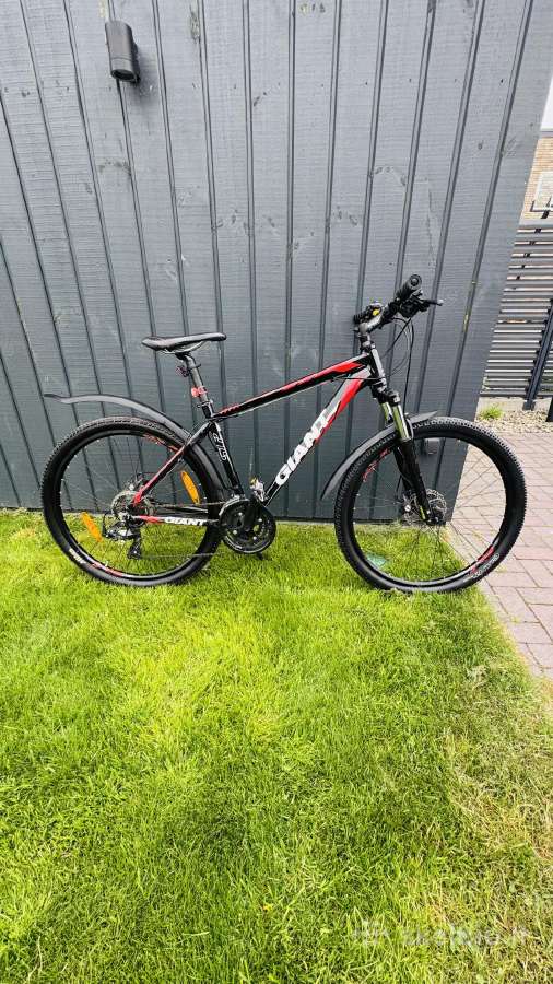 Parduodamas MTB Dviratis Giant Atx (Aluxx) 27.5 M