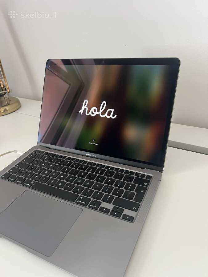 MacBook Air 2020 Intel i3