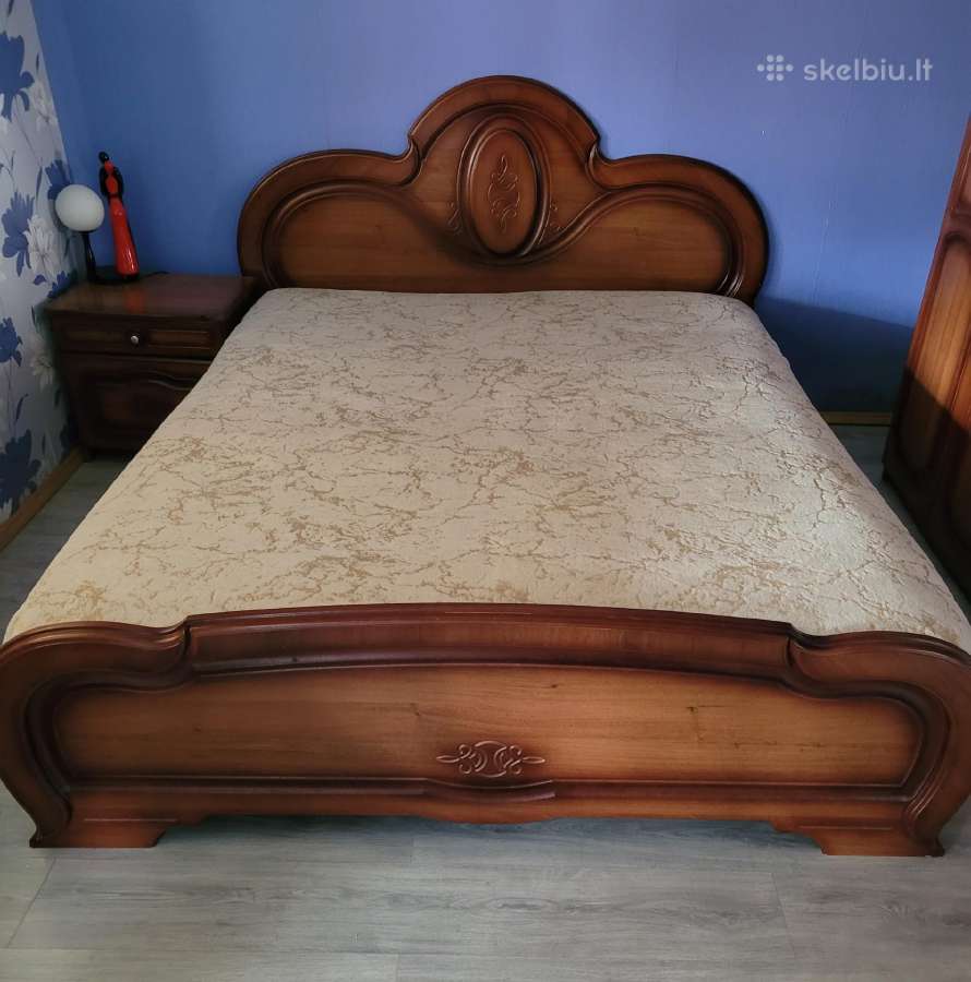 Parduodu miegamojo komplektą