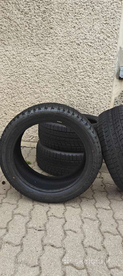 Žieminės padangos 245/45 R19