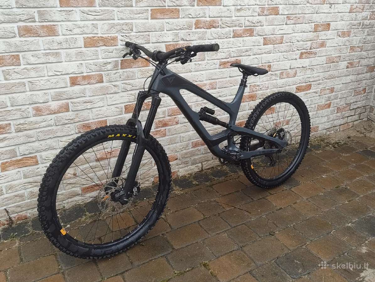 Full suspension YT Industries Capra core