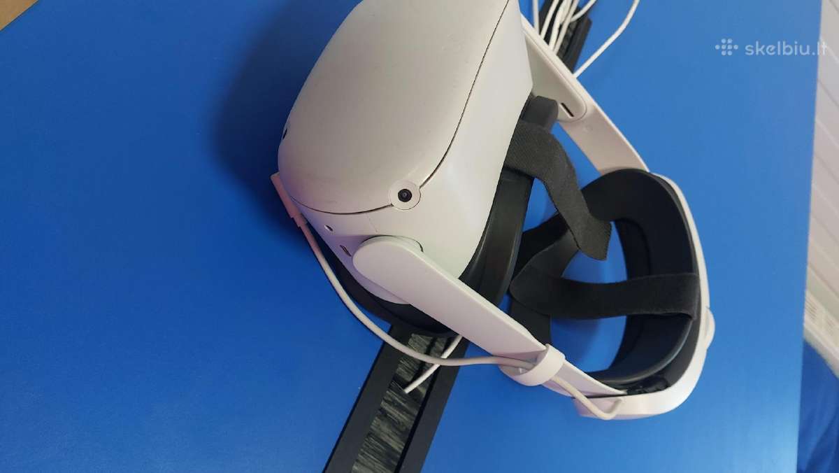 Meta Oculus Quest 2 akiniai