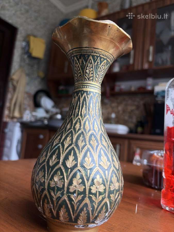 Sena indiška vaza