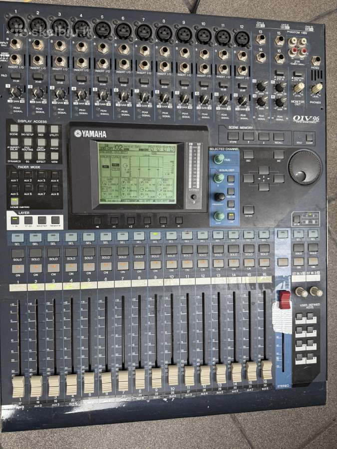 Yamaha 01v96 skaitmeninis garso pultas